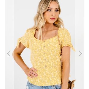Mine sunshine valley yellow floral top